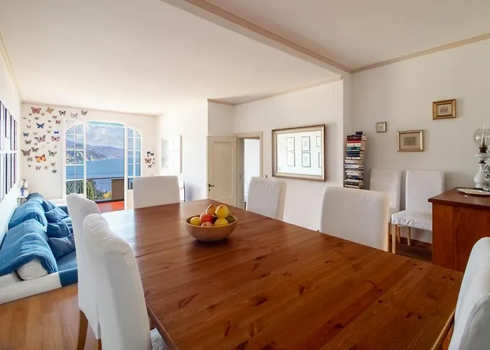 아파트 Minerva House