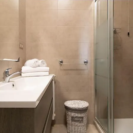 Minerva House * ראפאלו